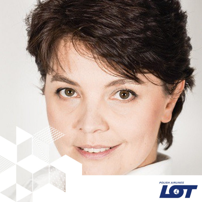 DOROTA BRATOWSKA-ŚWIACKA // LOT // DYREKTOR MARKETINGU